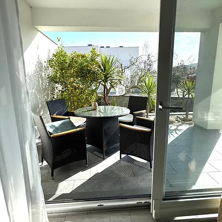 Verica Apartment *